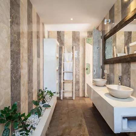 Lovely Canggu 4Br Private Pool Villa With Sundeck! 10Mins Ride To Beach Exterior photo