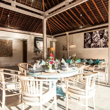Lovely Canggu 4Br Private Pool Villa With Sundeck! 10Mins Ride To Beach Exterior photo