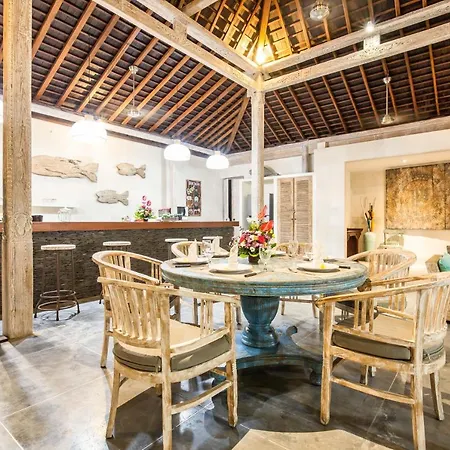 Lovely Canggu 4Br Private Pool Villa With Sundeck! 10Mins Ride To Beach Exterior photo
