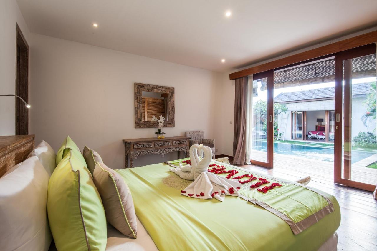 Lovely 4br Private Pool With Sundeck! 10mins Ride To Canggu