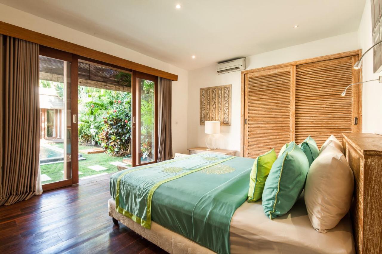 Lovely 4br Private Pool With Sundeck! 10mins Ride To Canggu (Bali)