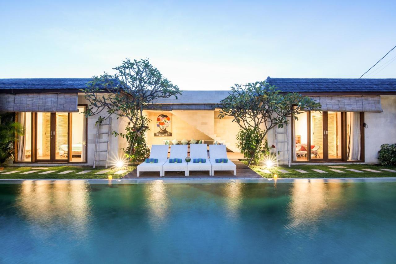 Lovely 4br Private Pool With Sundeck! 10mins Ride To Canggu