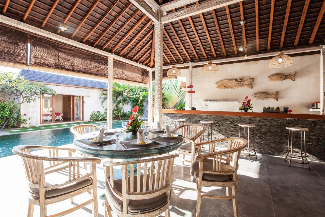 Lovely 4br Private Pool With Sundeck! 10mins Ride To * Canggu